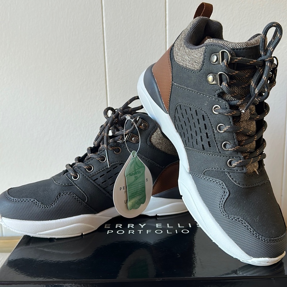 Brand New Big Boys Perry Ellis Ultra Foam Casual Lace Boots